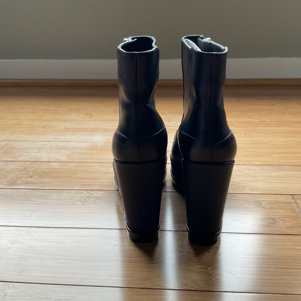 Platform booties - Picture 3 of 4